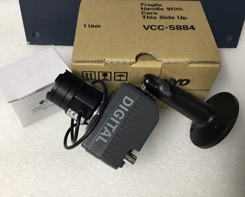 Sanyo VCC-5884 Security Compact Color Camera W/ 3.5-8mm 520TVL Mount Bracket NEW gallery