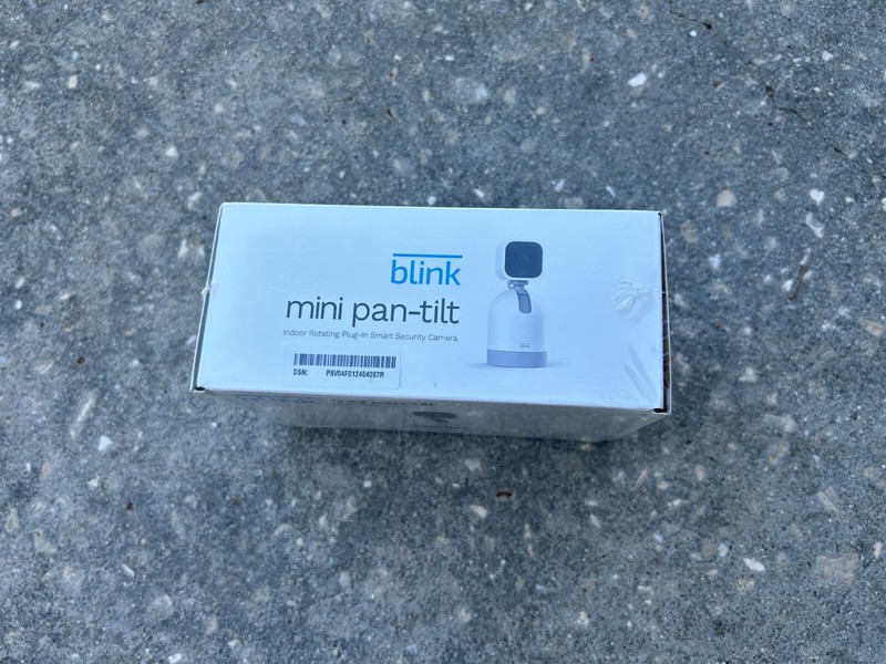 Blink Mini Pan-Tilt Camera - White gallery