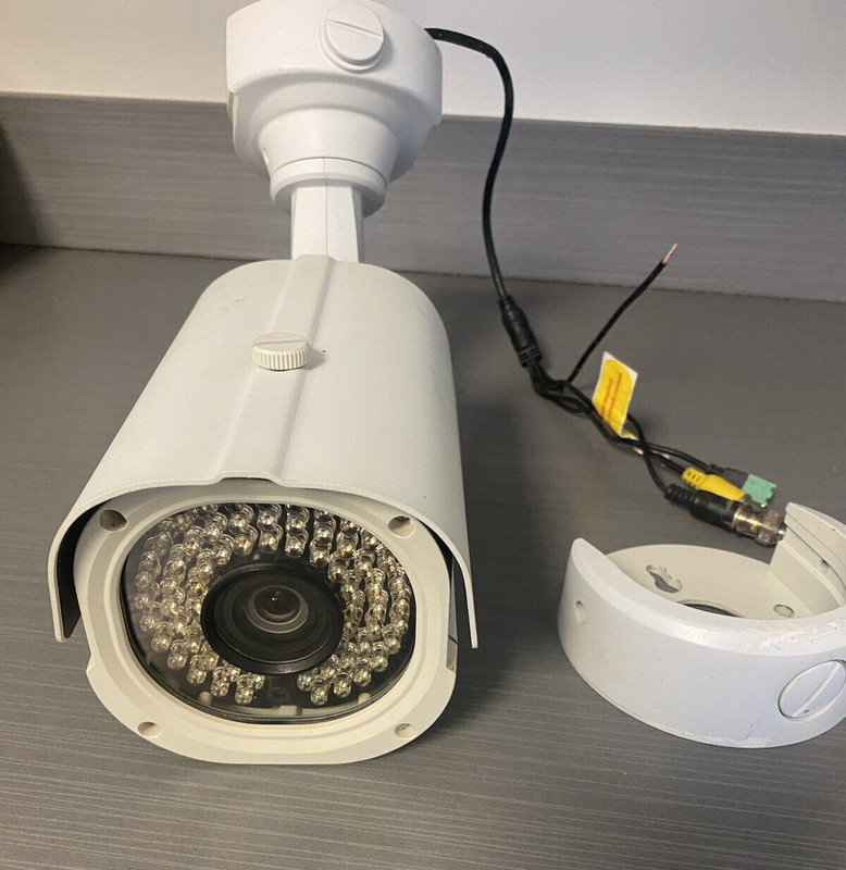Vitek VTC-BHOCR2812 ONCUE 2.1 MP HD-SDI IP68 BULLET CAMERA WITH 2.8-12MM