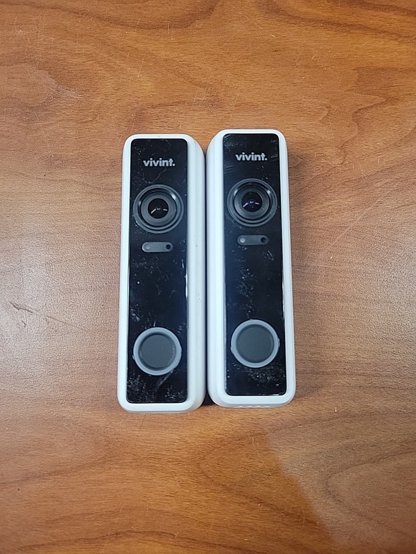 LOT OF 2 Vivint Doorbell Camera (VS-DBC300-WHT )