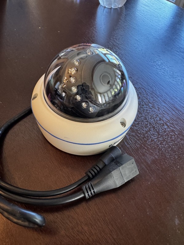 Security Cameras (6) Cameras PoE IR Mini Dome Metal Vandal Proof