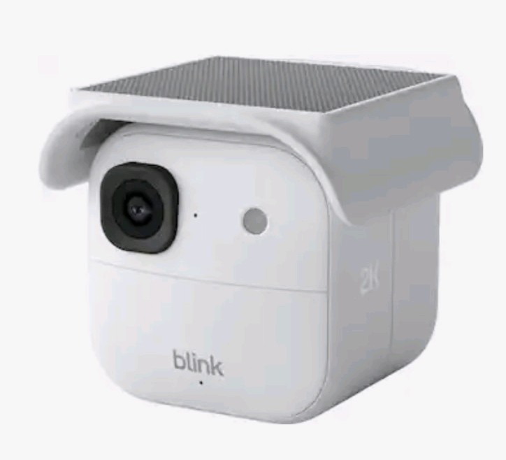BlinkBlink – Solaris 2K+ — Solar-powered wireless smart security camera,