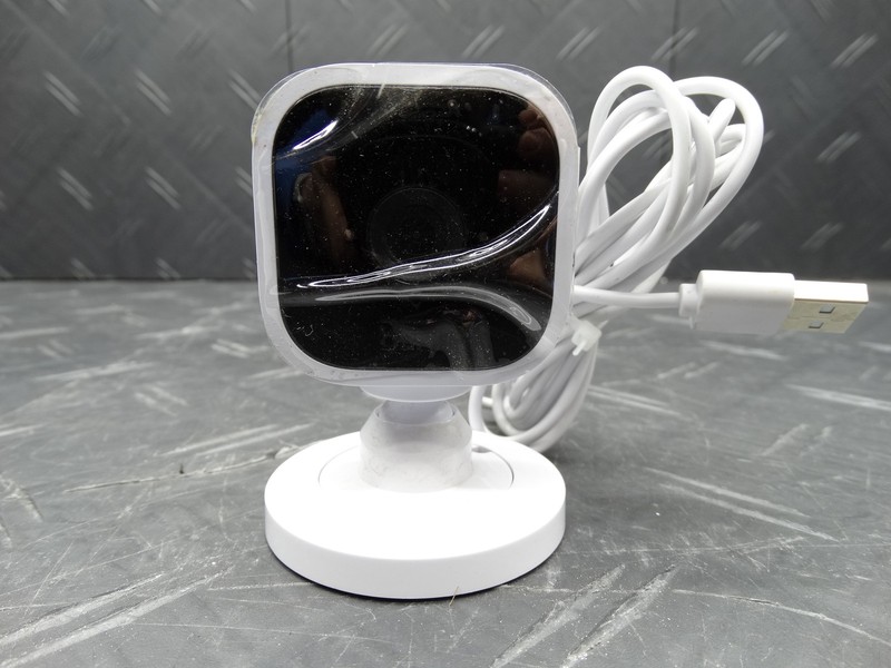 Blink Mini Indoor Plug-in Smart Surveillance Camera BCM00300U