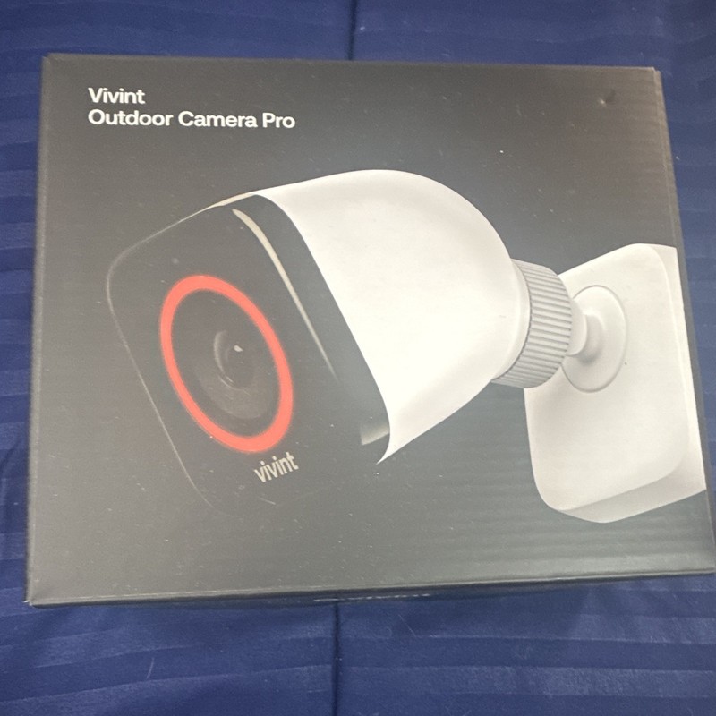 Vivint Outdoor Camera Pro 1080p Wireless Wi-Fi Outdoor Weatherproof Bullet IP