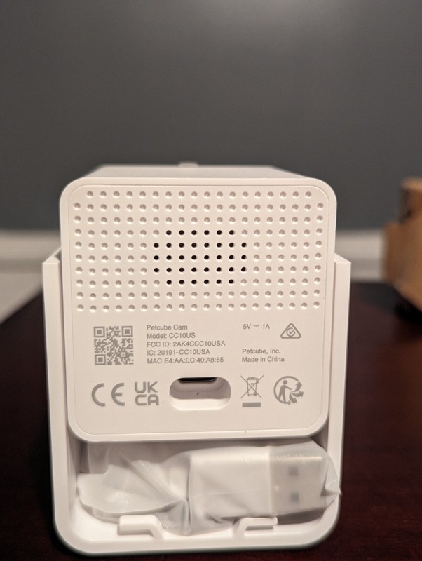 Petcube CC10US Cam Pet Monitoring Camera with Built-in Home Surveillance NEW gallery