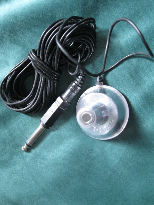 Genuine original EZSET/EQ SPEAKER CALIBRATION MIC. PLEASE SEE THE PICTURES BUYIN