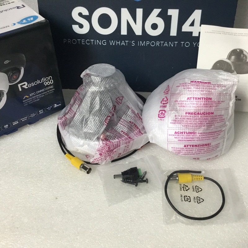 Lot 4 KT&C KPC-DNNS102NUVW Security Color Cameras W/ 750TVL 2.8-12mm 131' IR NEW gallery