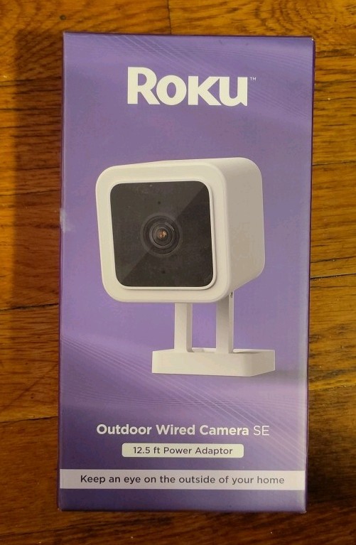 Roku SE Outdoor Wired Camera with 12.5ft Power Adapter