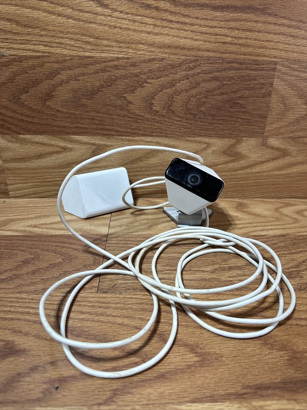 Xfinity XCAM 2Security Surveillance Camera with XW3 Power Adapter