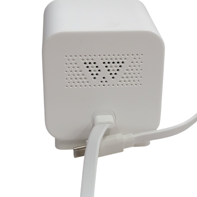 Wyze Cam V3・White Indoor/Outdoor Surveillance Camera gallery