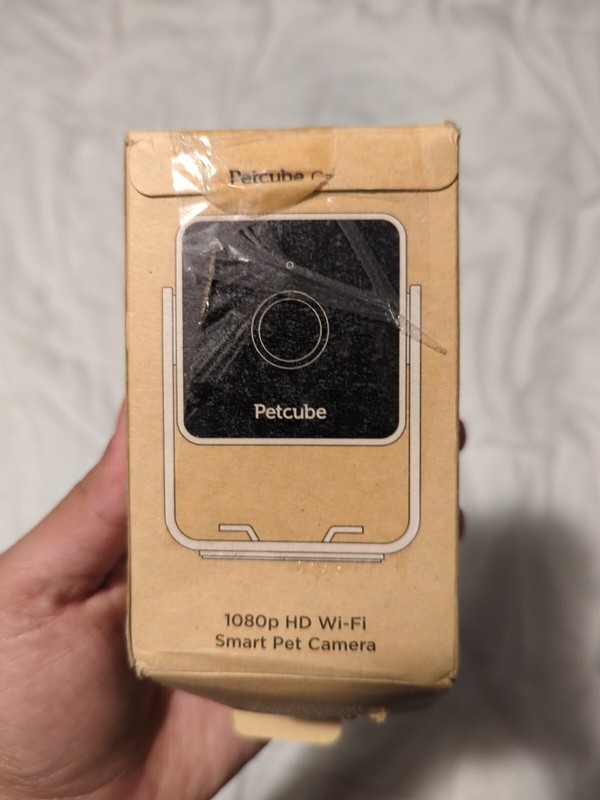 Petcube CC10US Cam Pet Monitoring Camera with Built-in Home Surveillance NEW gallery