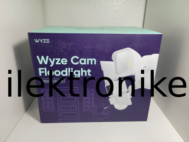 Brand NEW Wyze WZEC3FL Outdoor Floodlight Security Camera Motion Activated