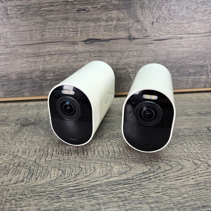 Arlo Ultra 2 VMC5040 4K Wireless Security Camera White W/ Batteries & Charger gallery