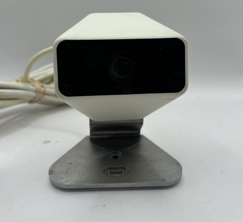 Xfinity Xcam2 HD Security Motion Camera Indoor Outdoor MS15018010 With Adapter gallery