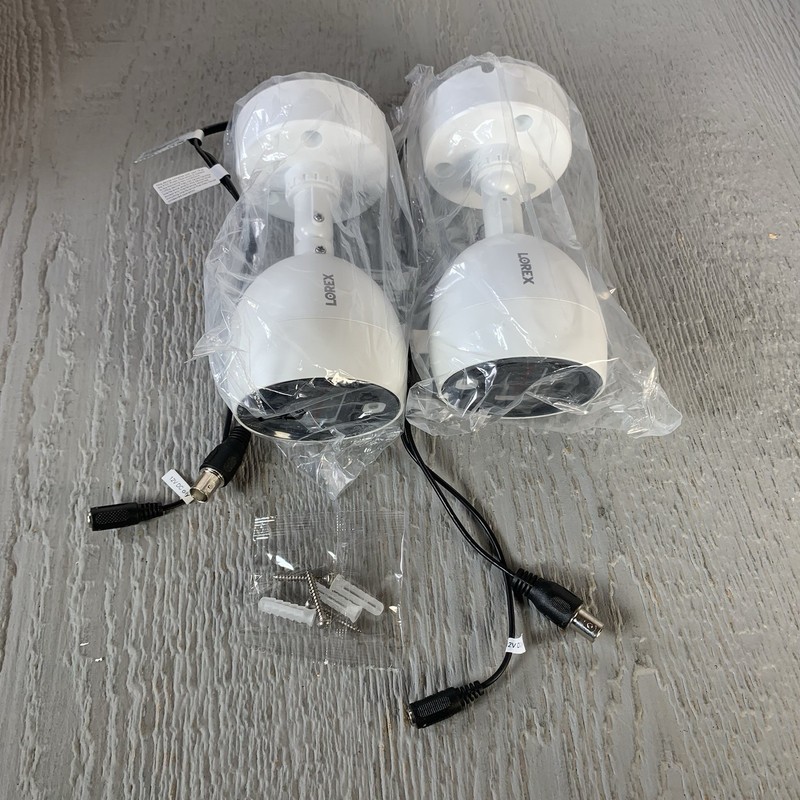 Lot of 4 Lorex C883DA-Z Indoor/Outdoor 4K CVI Deterrence Bullet Security Camera gallery