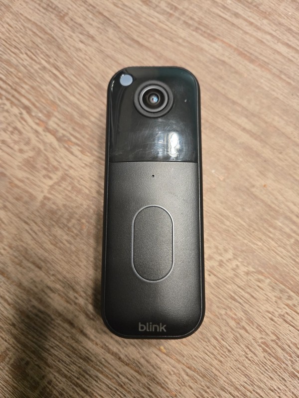 Blink Video Doorbell – Head-to-toe HD view, two-year battery life (Black)