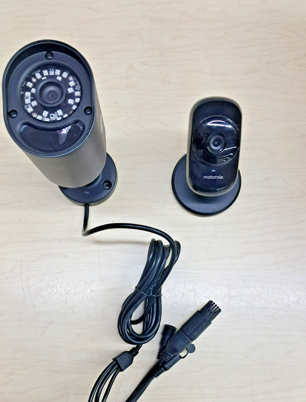 Motorola Outdoor/Indoor Camera FOCUS7268 (OPEN BOX)