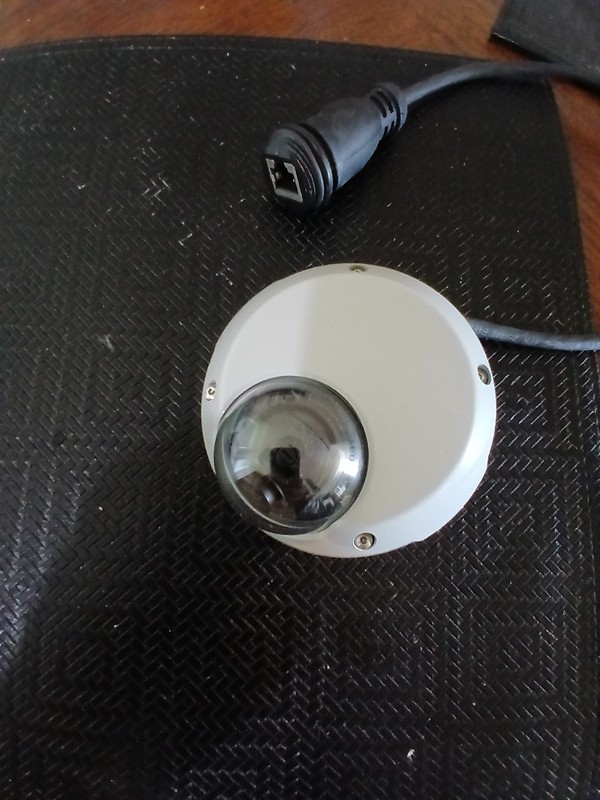 AXIS Communication AXIS 209FD-R POE Network Camera Fixed Dome 0281-001 Megapixel gallery