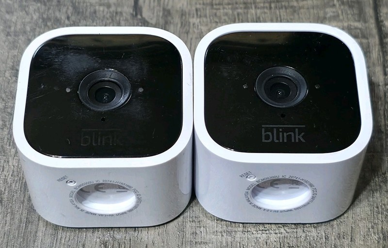 2 Pack Blink Mini plug-in smart security camera 1080p HD video BCM00300U – White