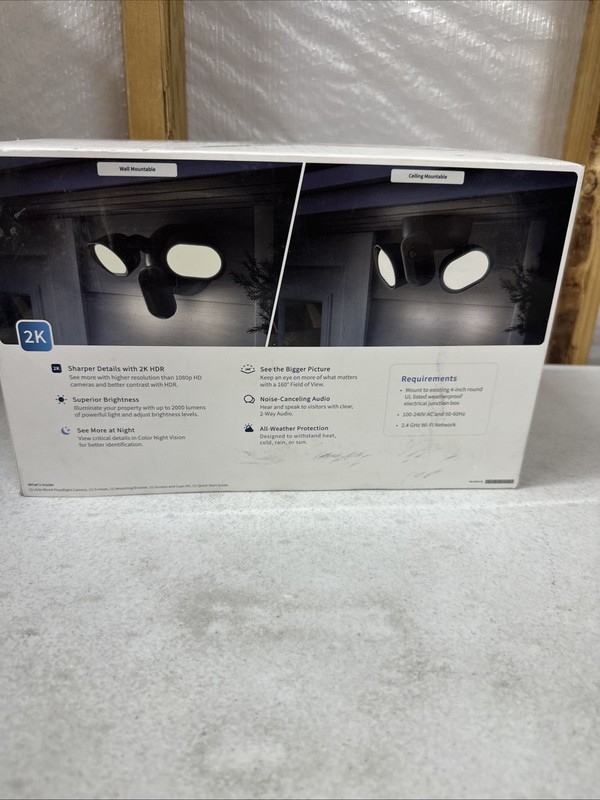 Arlo Outdoor Smart Hardwired Floodlight 2K HDR Security Camera gallery