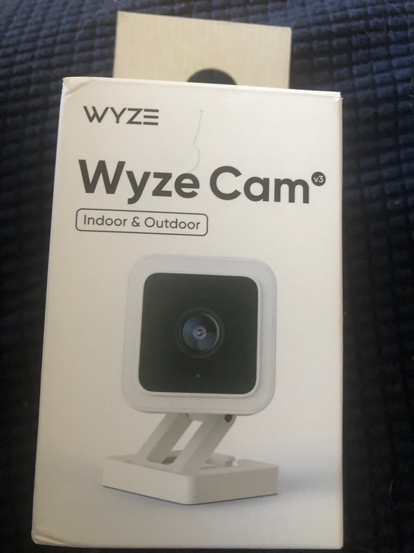 Wyze Cam v3 Indoor/Outdoor 1080p HD Security Camera Night Vision W/Audio - White gallery
