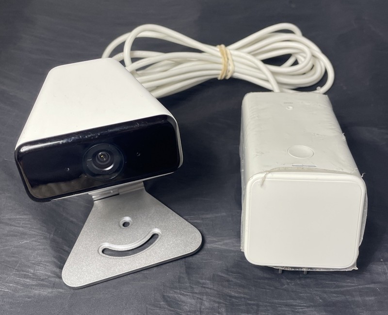 Xfinity XCAM Security Surveillance Camera with XW4 W/Power Adapter + Stand
