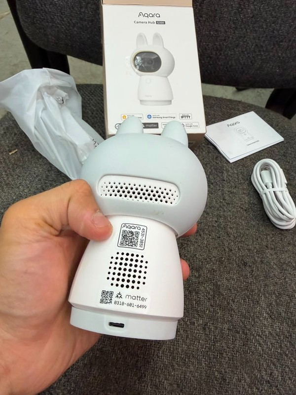 Aqara 4K UHD Dual-Lens Matter Camera Hub G350, Indoor Security 9X... gallery