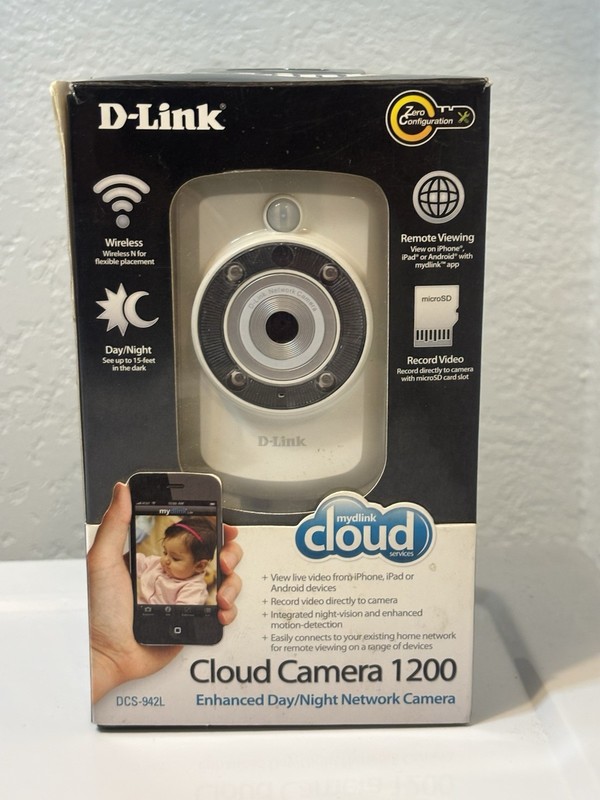 D-Link Cloud Camera 1200 DCS-942L Day/Night Network Camera Baby Monitor-open box