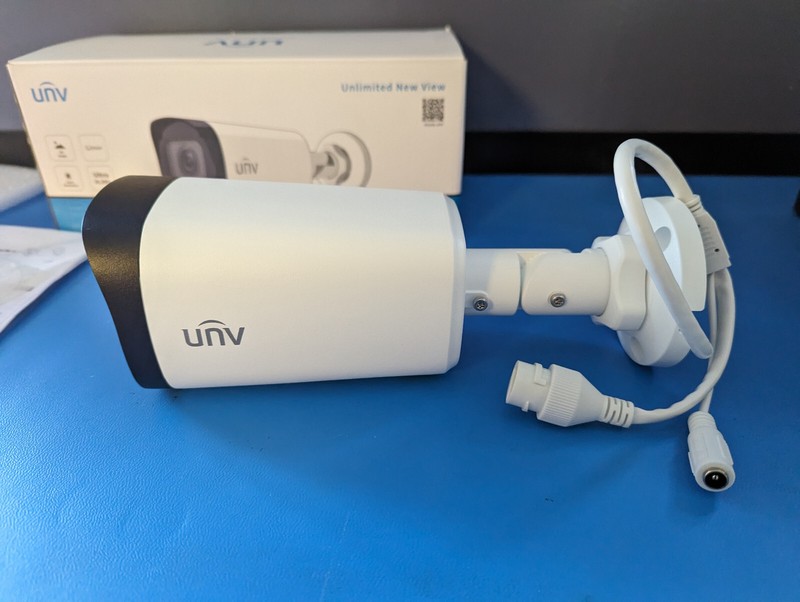 UNV 4MP 2.8-12mm Lens IP67 IR PoE IP Uniview Security Camera /IPC2324SR5-ADZK-G gallery