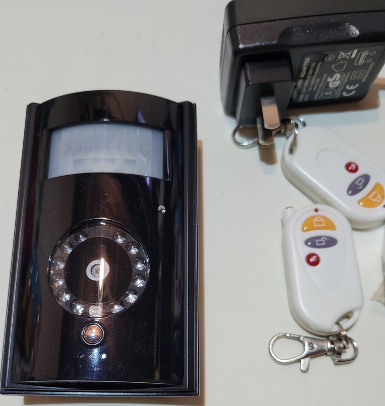 TUTA B2 GSM Remote Camera - NIB gallery