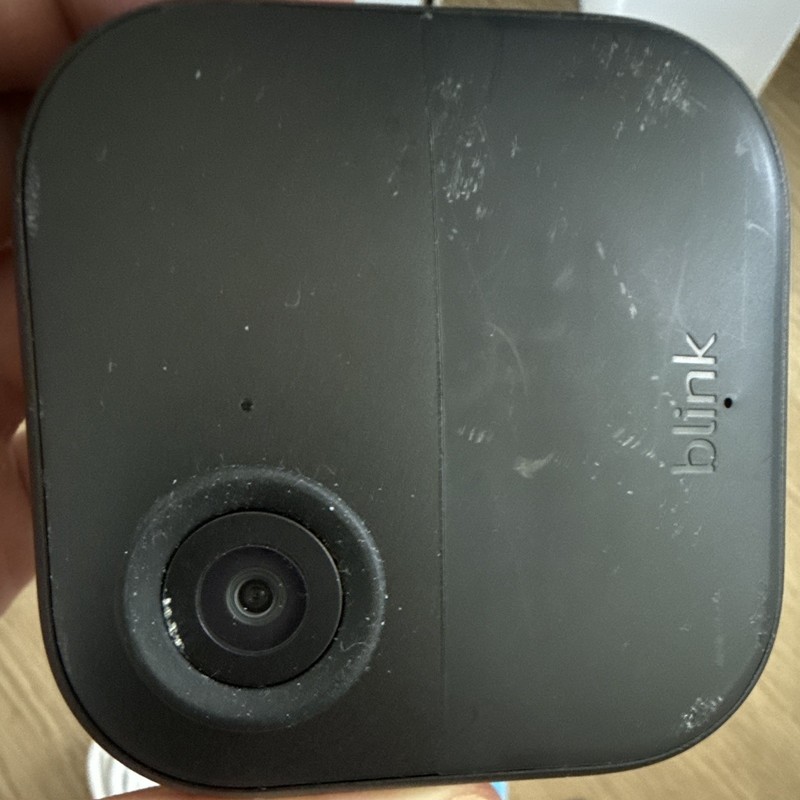 Blink Outdoor 4 1080p HD wireless w/ Sync Module 2 & Wall Mount (ONLY 1 CAMERA) gallery
