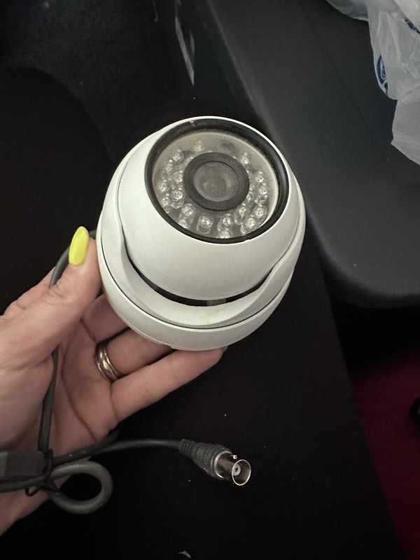 NTSC Surveillance Camera - Model: AP-104D - LENS 3.6mm - Power: DC 12V / 300mA gallery