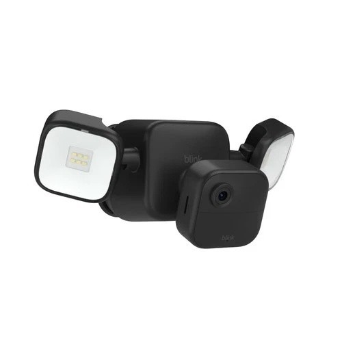 Blink Outdoor 4 Floodlight Camera — Wireless smart security camera 700 lumens