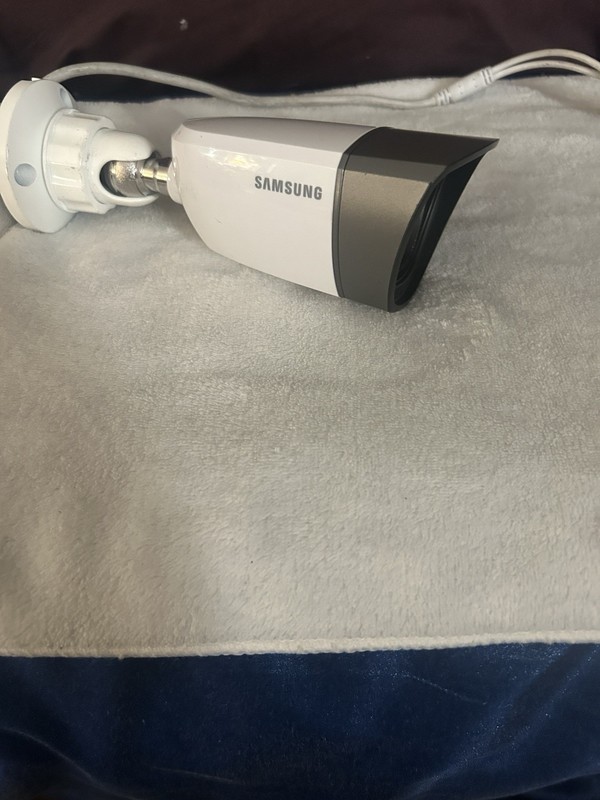 Samsung SDC-7340BCN Digital Color Surveillance Camera Night Vision Security Cam