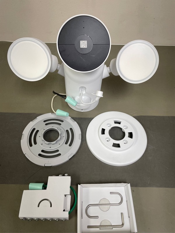 Google Nest Cam with Floodlight - Outdoor gallery