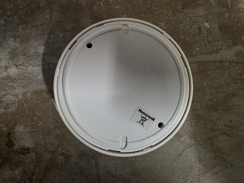 Honeywell Ceiling Mount PIR 360 Degree Infrared Motion Sensor P/N 997.0 Used gallery