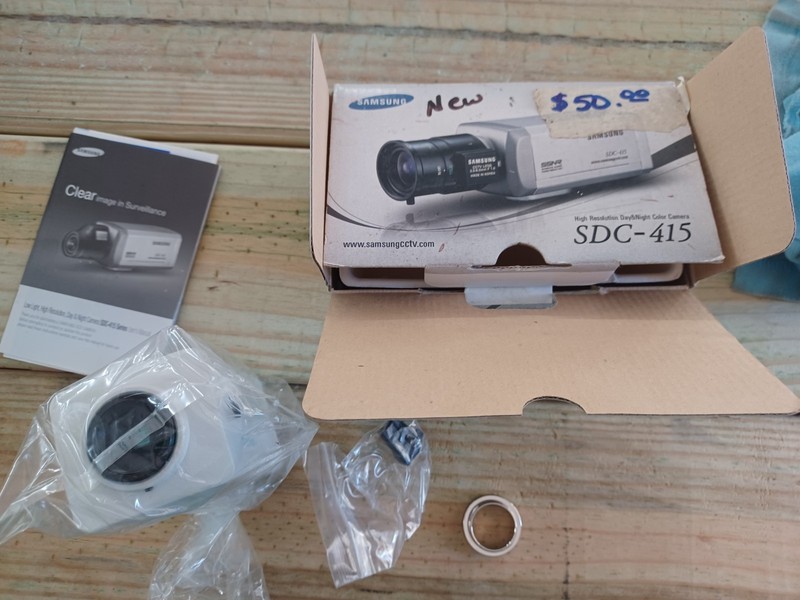 4 Samsung security camera ( 4 different cameras) gallery