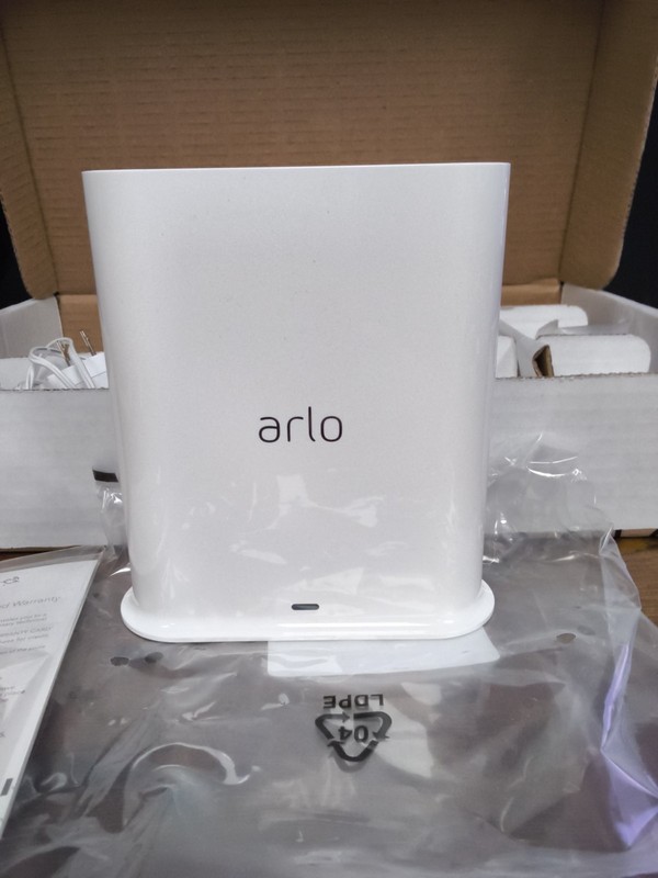 £Arlo Ultra 4K UHD Security 3 Camera System In/Outdoor VMS5340-100NAR (D2) gallery