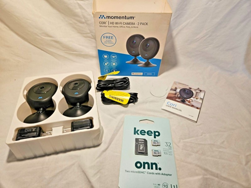 Momentum Cori HD WiFi Camera 2 Pack MOCAM SIG02 NEVER USED Home Security