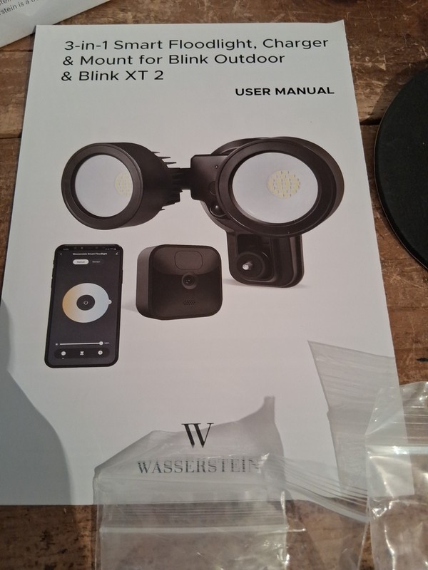 Floodlight Blink Outdoor And XT2 Charging Mount New Open Box Wasserstein gallery