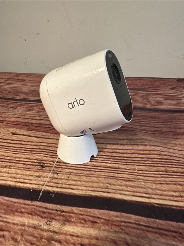 Netgear Arlo Essential VMC2030 Spotlight Wireless Indoor/Outdoor Camera White gallery
