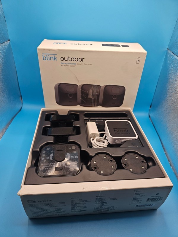 Blink Outdoor Wireless Battery IP Security Cameras 3-Cam System Night Vision gallery