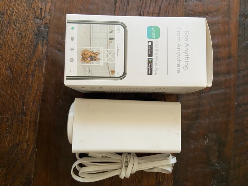 Wyze Cam Pan V1 WYZECP1 + Original Box + $15 Wyze Labs Gift Card gallery