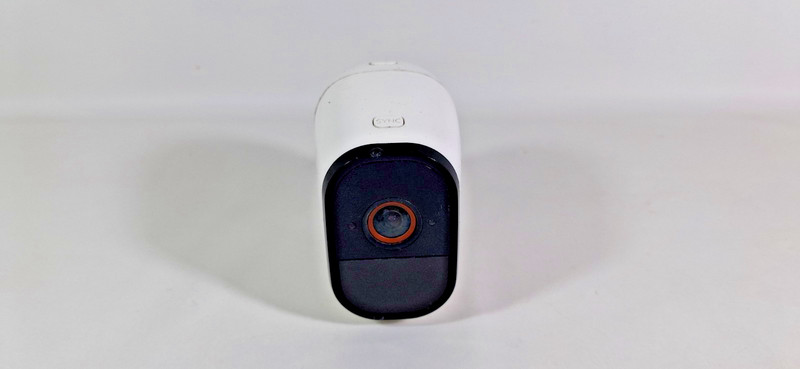 Netgear Arlo Pro VMC4030 1080 HD and Arlo VMC3030 with charger and 1 mounting gallery