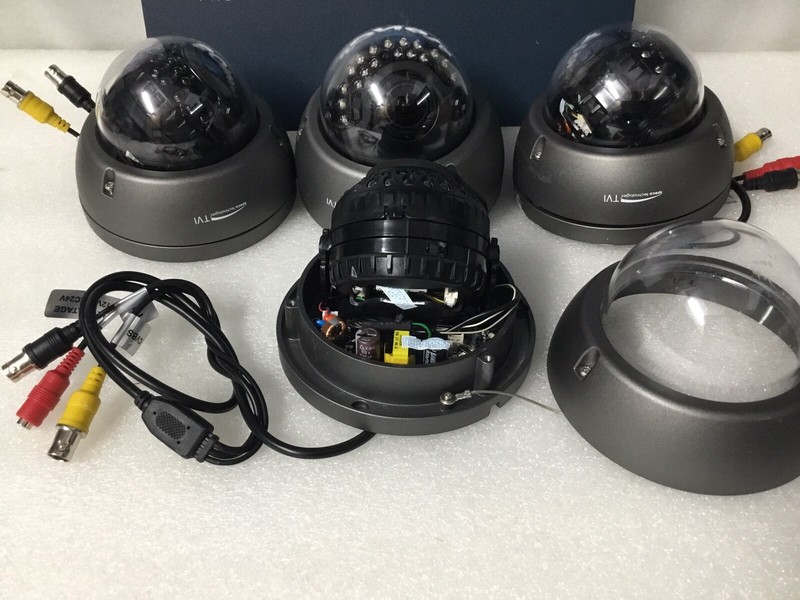 Speco HT5940T Security IR Color Camera W/ 2.8-12mm 1080P 2MP CVBS Analog TESTED! gallery