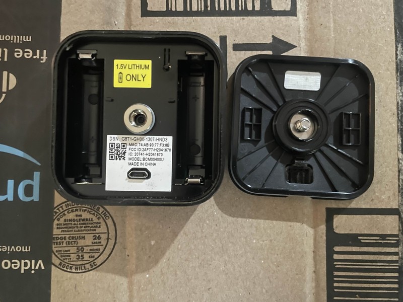 Blink 3rd Gen Cam pack of 5 with Solar Charging Mount and Rechargeable Battery gallery