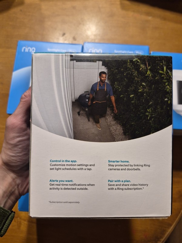 Ring Spotlight Cam Plus Battery READ gallery