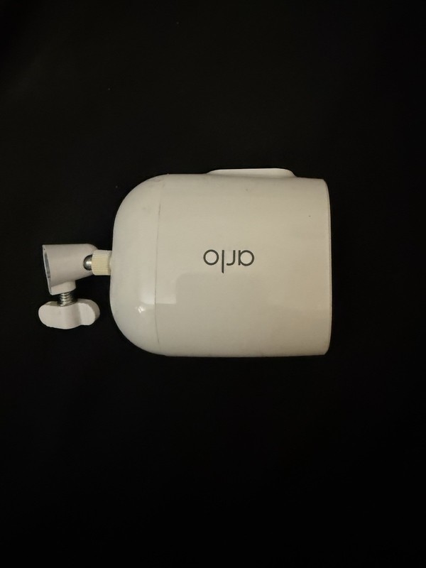 Arlo Essential XL Spotlight VMC2032 1080p Wireless Security Camera - White gallery