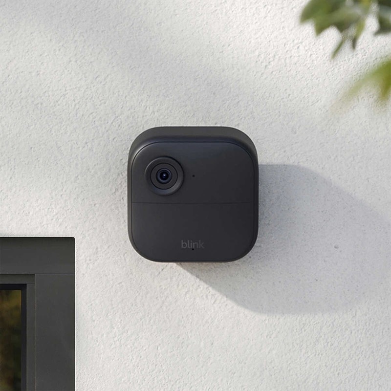 Blink – Outdoor 4 1-Camera Wireless 1080p Security System works with Alexa