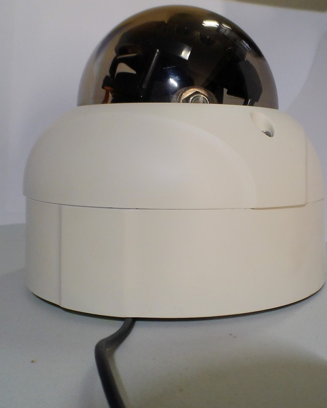 Samsung SCV-2080R 600TV Lines SSNRIII Day/Night IR Dome Security Camera gallery